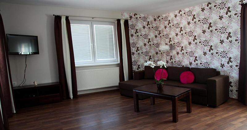 Mlyn Penzion&Wellness Radvaň nad Dunajom Exterior foto