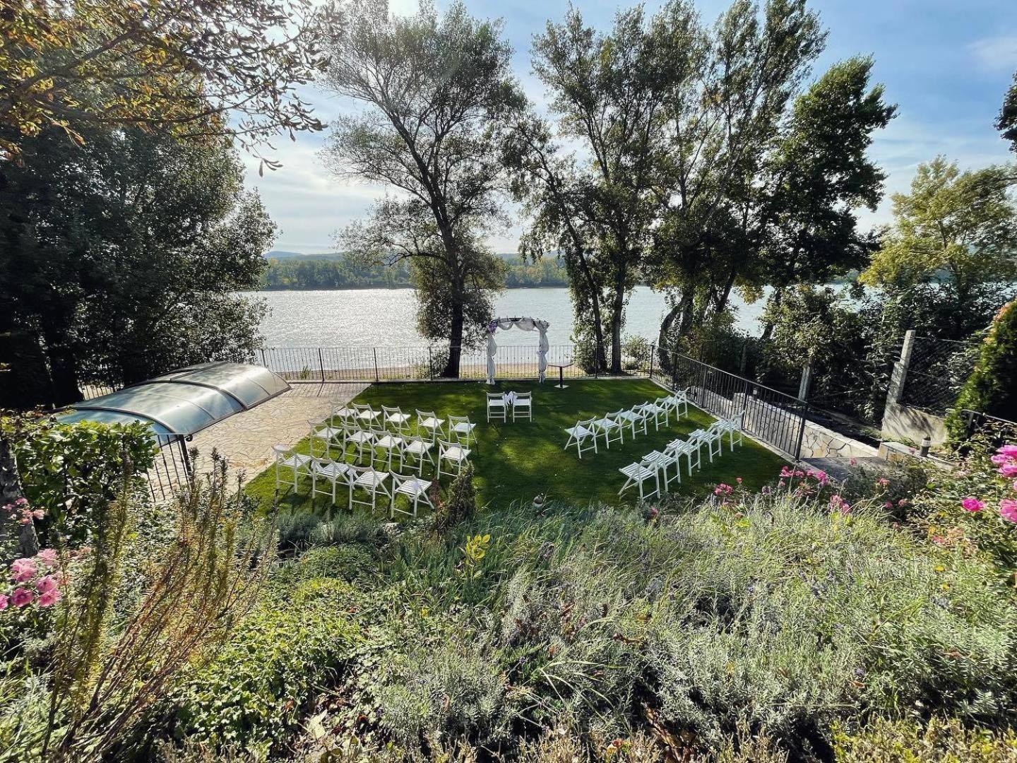 Mlyn Penzion&Wellness Radvaň nad Dunajom Exterior foto