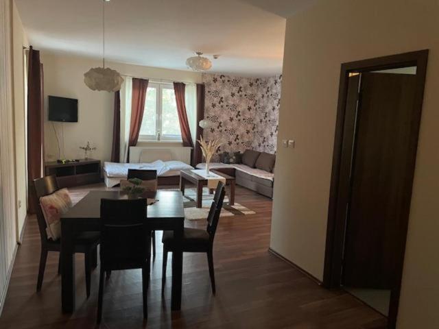 Mlyn Penzion&Wellness Radvaň nad Dunajom Exterior foto